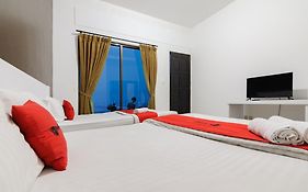 Reddoorz Syariah Near Taman Air Mancur Bogor